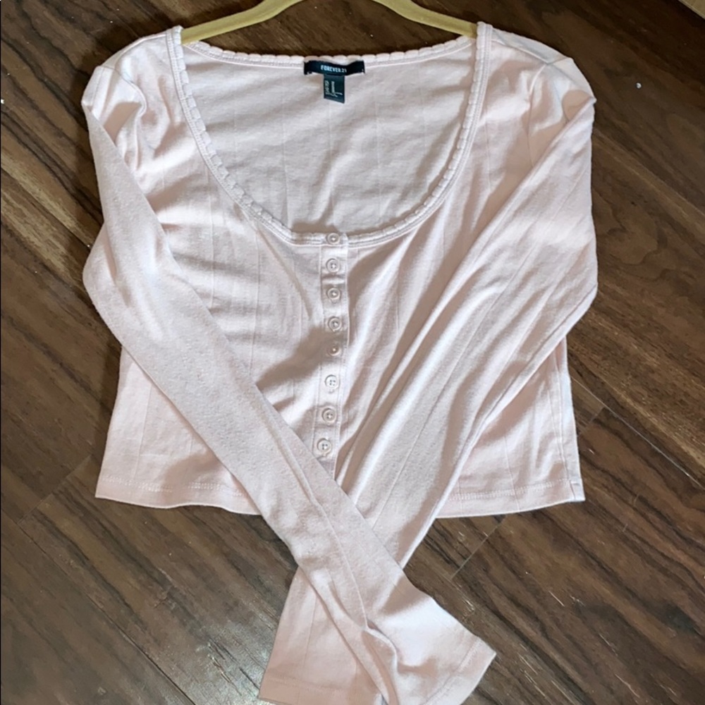 Pink long-sleeved crop top!